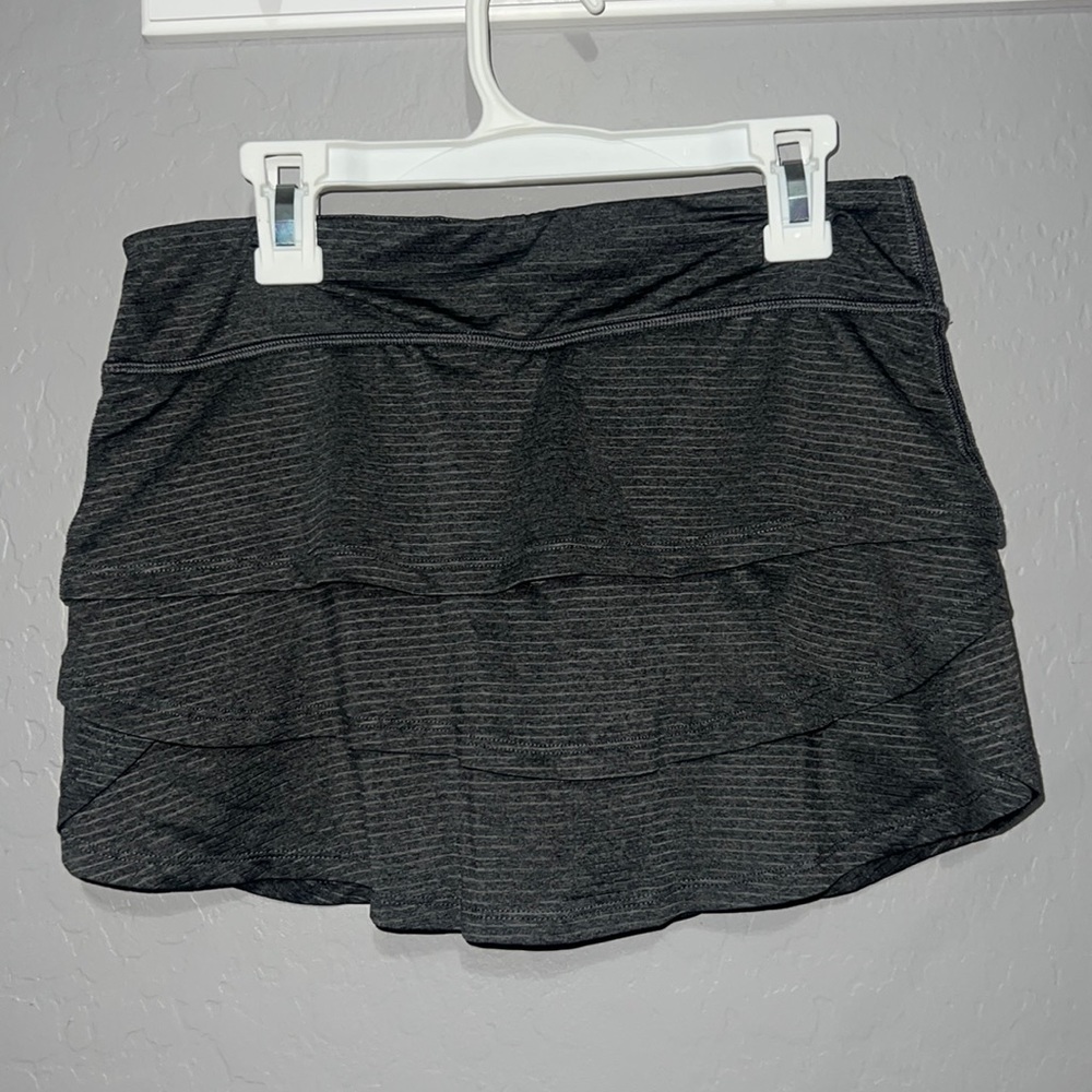 Girls tennis skirt !